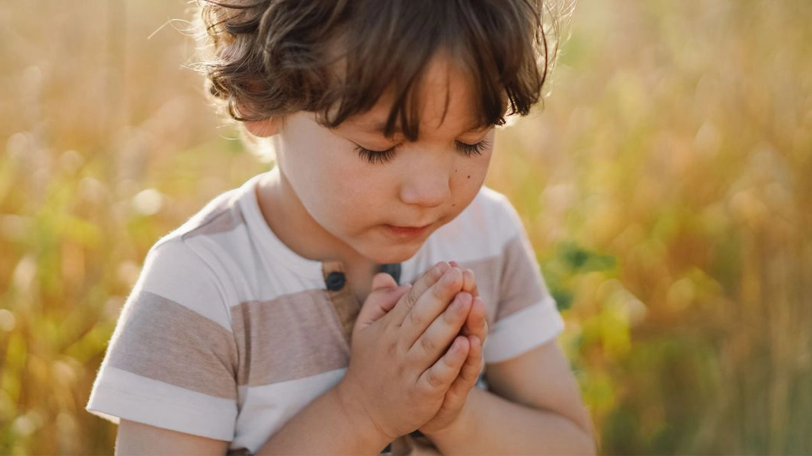 Cele mai frumoase poezii creștine. Călătorii spirituale prin versuri