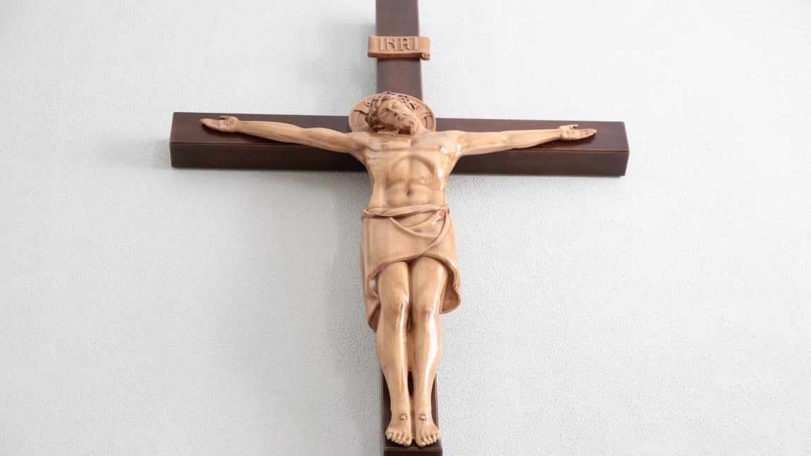 Un parlamentar refuză să participe la ședința cu creștin-democrații din cauza crucifixului de pe perete