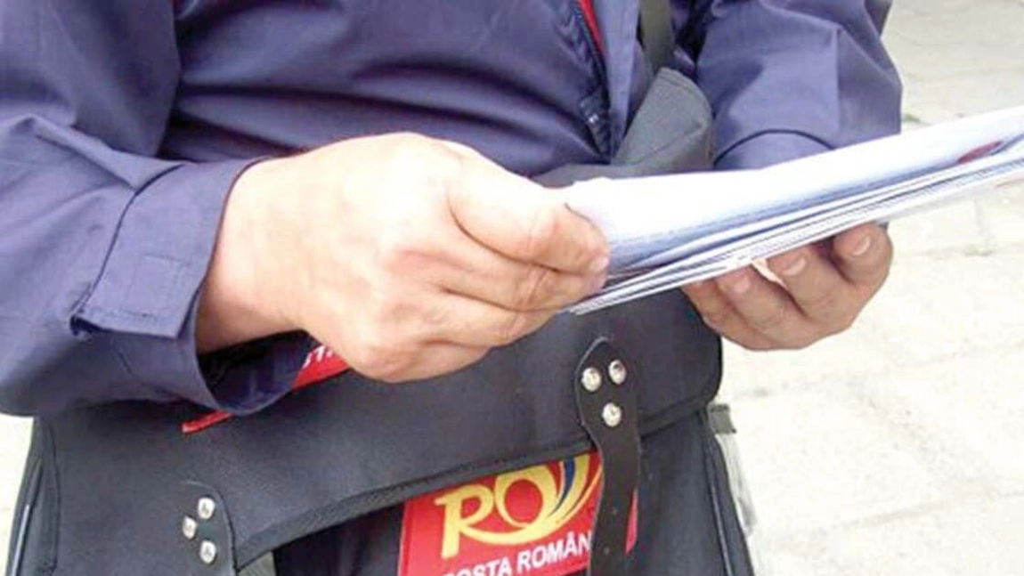 Românii vor primi aceste plicuri acasă! Poșta Română a început distribuirea scrisorilor pentru contribuabili