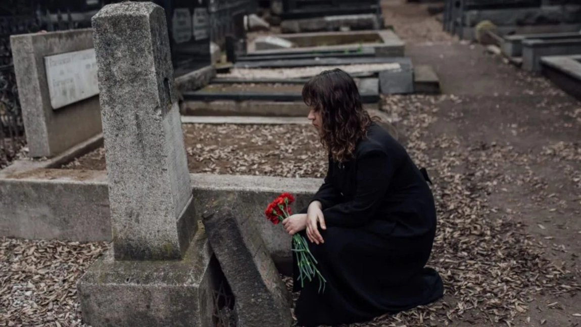 Cât timp se ține doliu după decesul părinților. Tradiții respectate de creștinii ortodocși