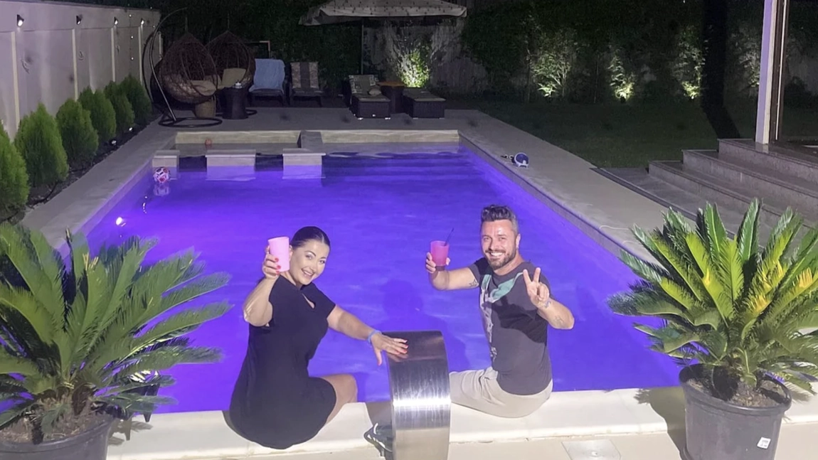 Ultima baie în piscină din anul acesta: Reacțiile fanilor Gabrielei Cristea și Tavi Clonda