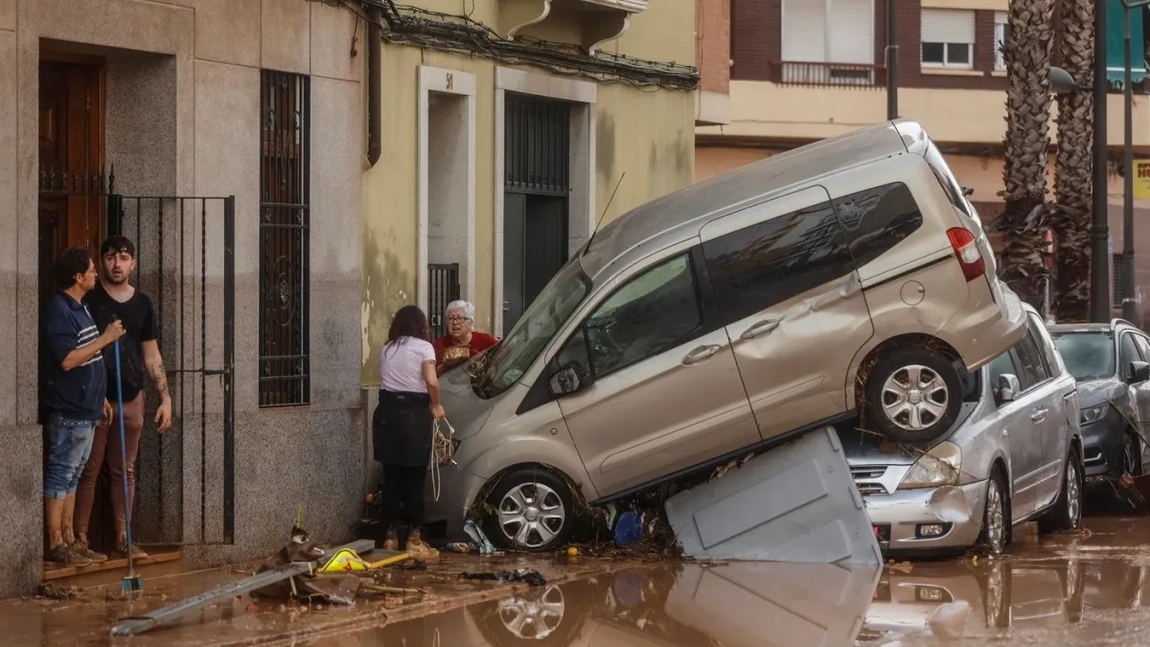 Inundații devastatoare în Spania: Bilanțul victimelor crește la 205, iar autoritățile trimit trupe suplimentare în Valencia