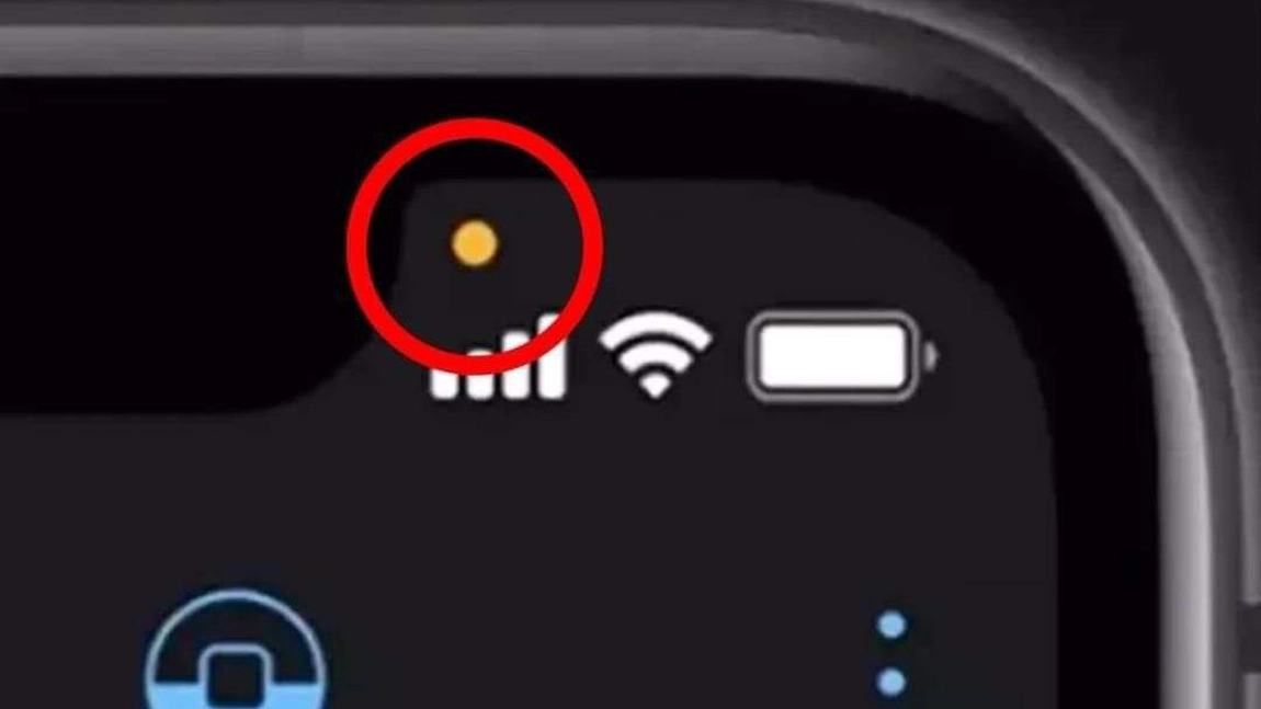 Ce este semnul portocaliu care apare pe ecranul de la Iphone? Îți ascultă cineva conversațiile?