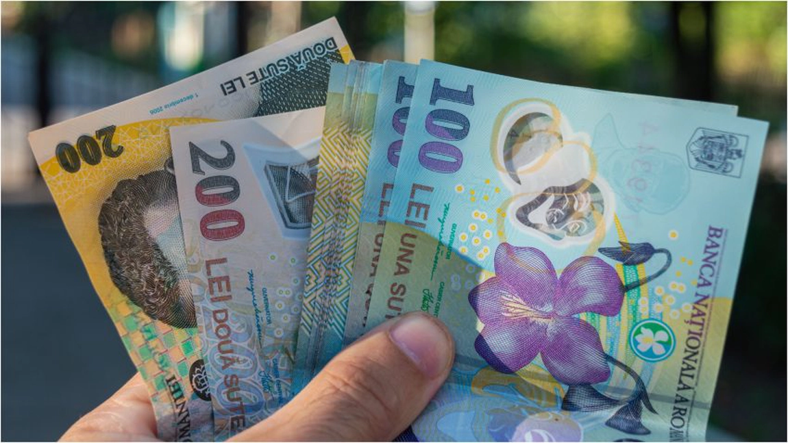 Este lege în România: Angajații vor primi un salariu de minim 4100 de lei și sporuri de până la 75% pentru munca suplimentară
