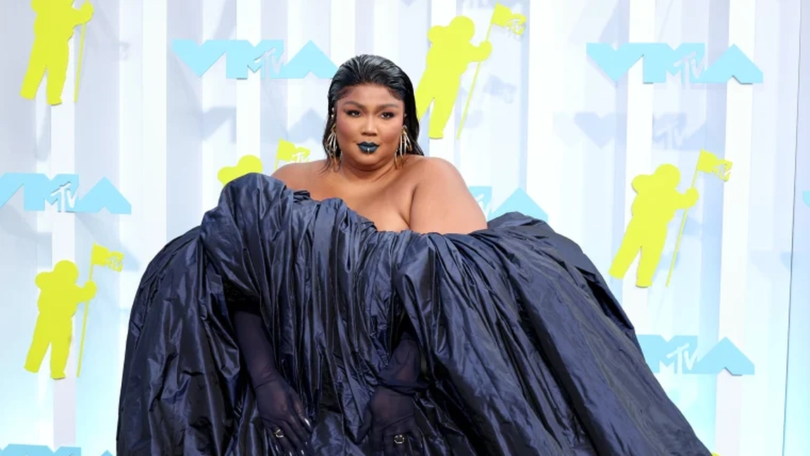 Lizzo, transformare dramatică! Cântăreața de 36 de ani dezvăluie secretele care au ajutat-o ​​să slăbească