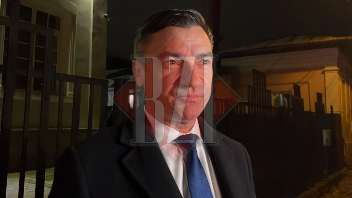 Primarul Mihai Chirica a lămurit cazul stâlpilor de pe Splai Bahlui, după acuzațiile lansate de Gabriel Gachi! Liberalii s-au umplut de penibil!