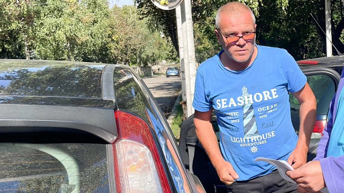 Avocatul care și-a snopit fosta iubită în bătaie are mai multe victime la activ! Bărbatul lovit cu hârlețul de Dinu Șerban este terorizat de frică: „A făcut terapie”