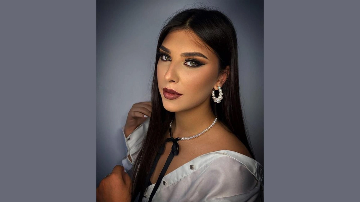 Ştefania Andrada Ișfan, o adolescentă de 18 ani, a mers la spital pentru o operație de apendicită, dar a aflat că suferă de cancer! Pompierii militari vor alerga 62 de kilometri pentru a o ajuta