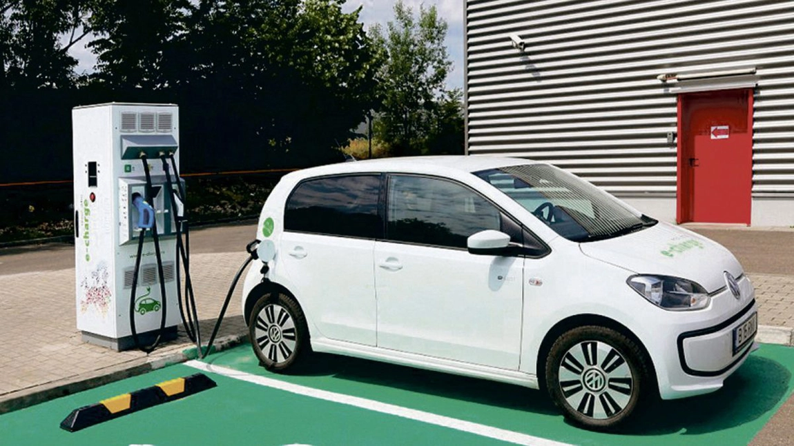 Antreprenorii din Iași au obținut vouchere pentru achiziția mașinilor electrice, în valoare de 260.000 de lei