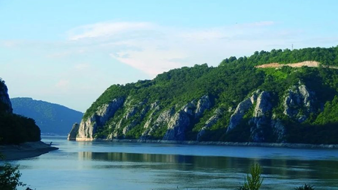 Pe unde intră Dunărea în România – Parcursul spectaculos al fluviului
