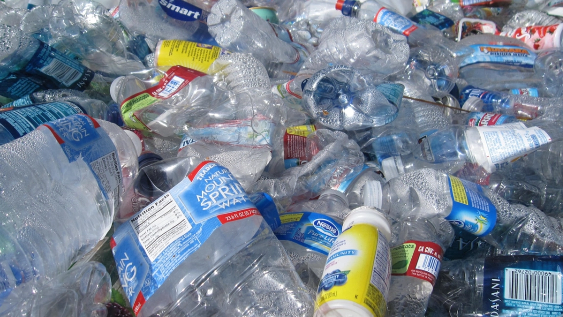 Tratat pentru reducerea producției de plastic negociat de ONU. Care ar putea fi principalele prevederi