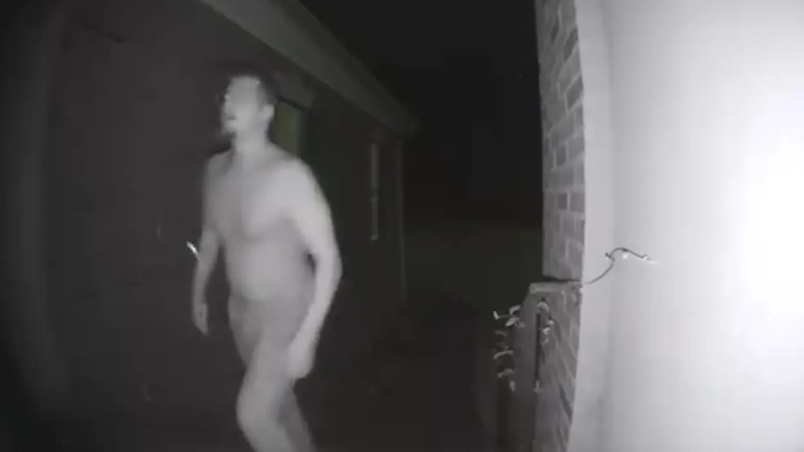 Imagini înfricoșătoare! Un polițist a fost împușcat mortal după ce a intrat cu forța într-o casă, la 5 dimineața: „Isus, salvează-ne! Ajută-mă! Ucide-mă!”