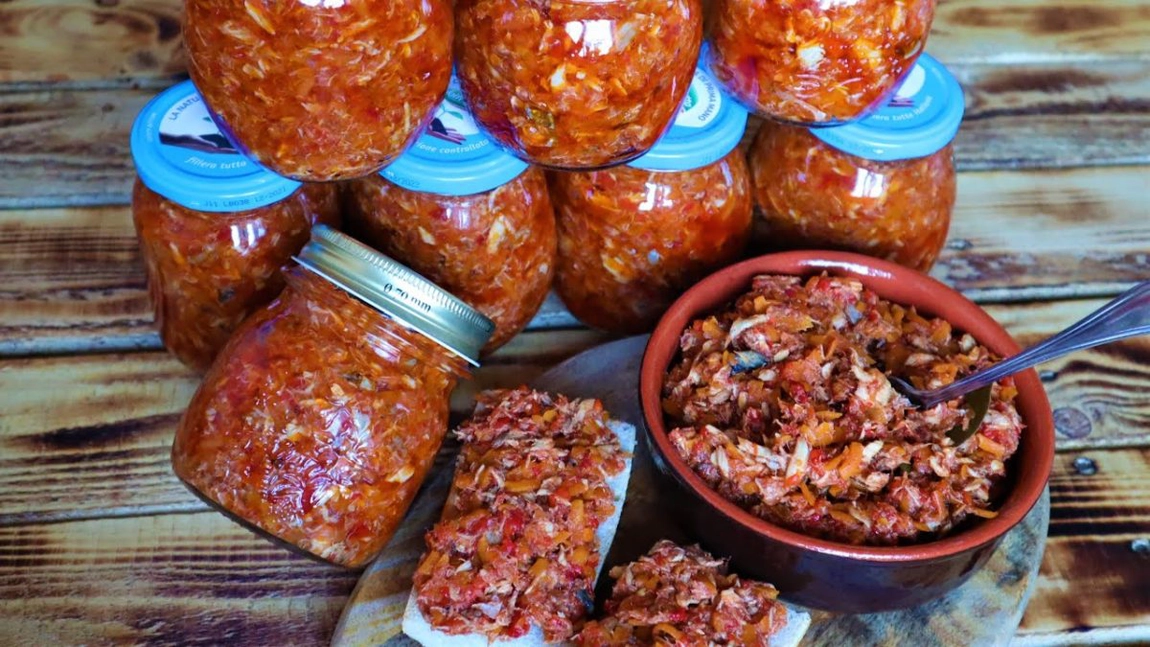 Zacusca de pește macrou – rețetă tradițională pentru iarnă. Cea mai delicioasă și simplă rețetă pe bază de pește