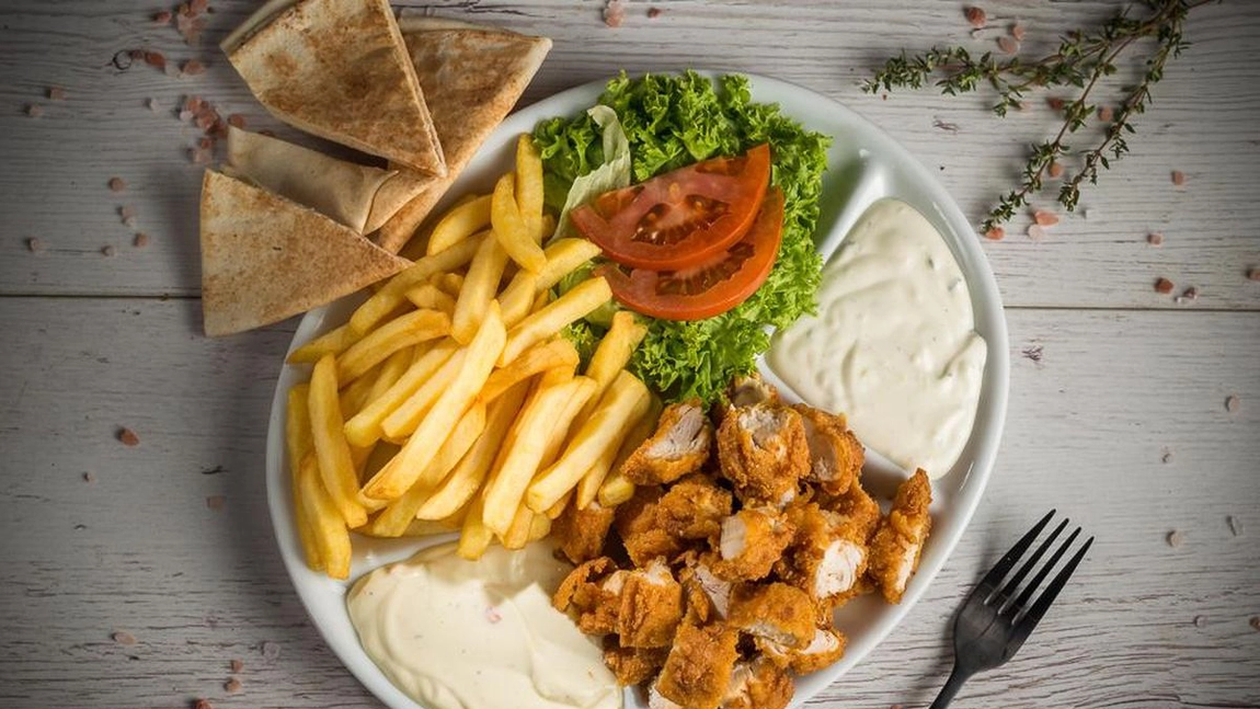 Cum prepari cea mai delicioasă shaorma la farfurie acasă! Mai bună și mai sănătoasă decât cea cumpărată