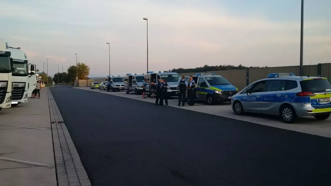Un șofer român de TIR amendat cu peste 50.000 de euro în Germania! A condus peste 11.600 km în 28 de zile