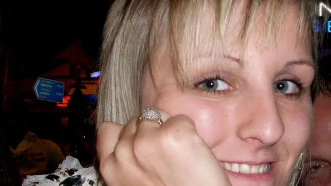 O tânără s-a stins după ce a contractat o infecție misterioasă! „S-a trezit într-o dimineață cu ochii ușor galbeni“