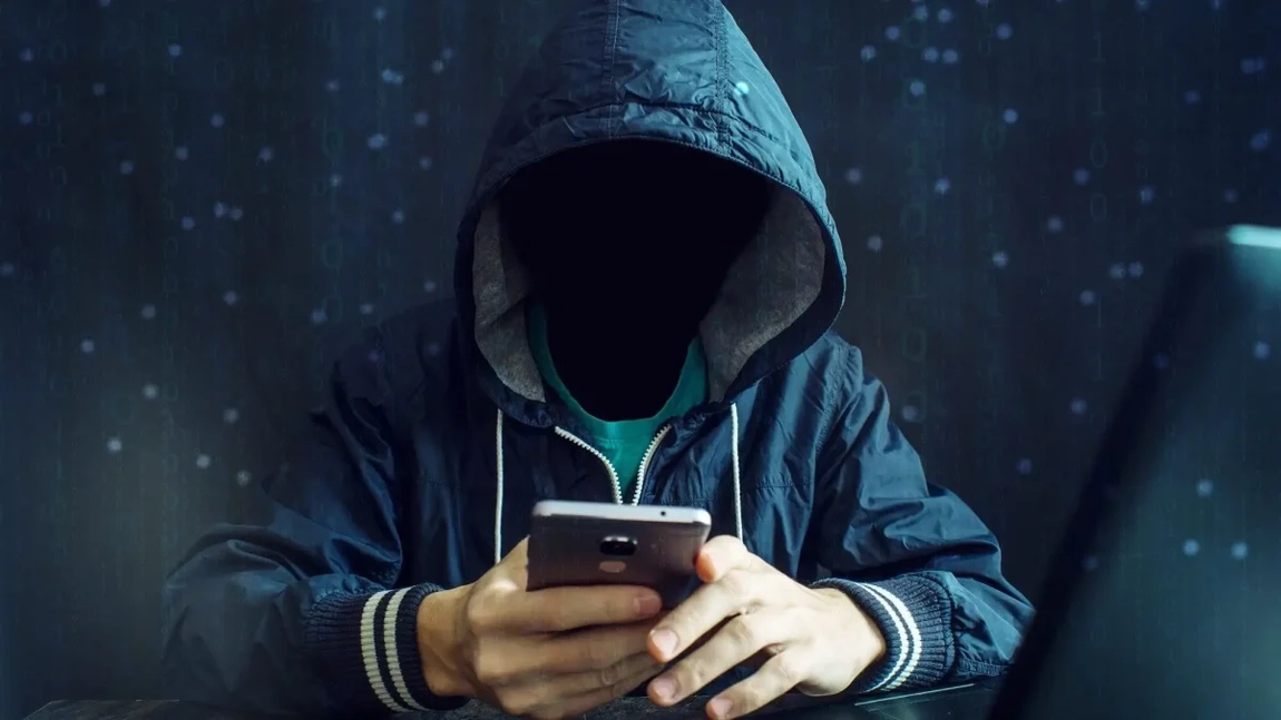 Iată cum îți dai seama dacă telefonul tău este spionat. Atenție la aceste culori de pe ecran