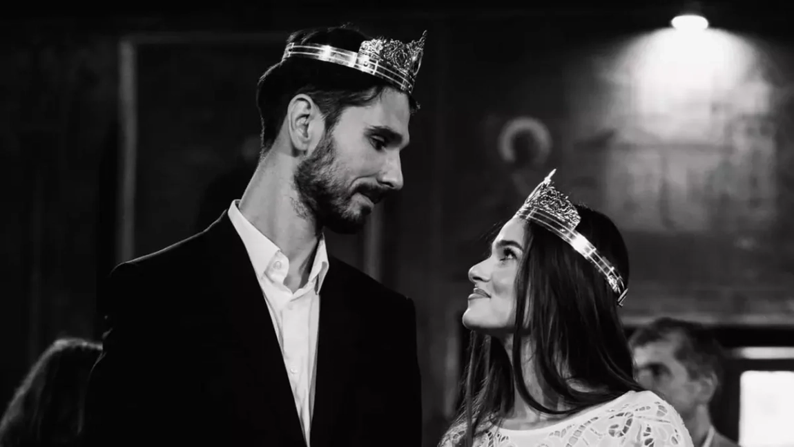 Promisiunea făcută la nunta lui Theo Rose. Mama tinerei mirese a izbucnit în lacrimi și a atras privirile tuturor invitaților