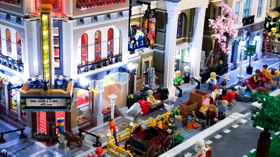 Brickenburg In My Town – Zilele Fanilor LEGO® revine cu o nouă surpriză în Iulius Town, iar Game ON! Festival aduce board games