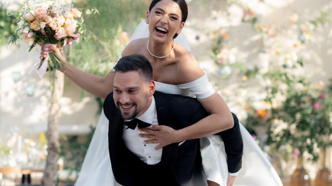 Vlad Gherman și Oana Moșneagu, dezamăgiți de banii pe care i-au strâns la nuntă. „Înainte darul pentru miri era un fel de salt în viață...” 