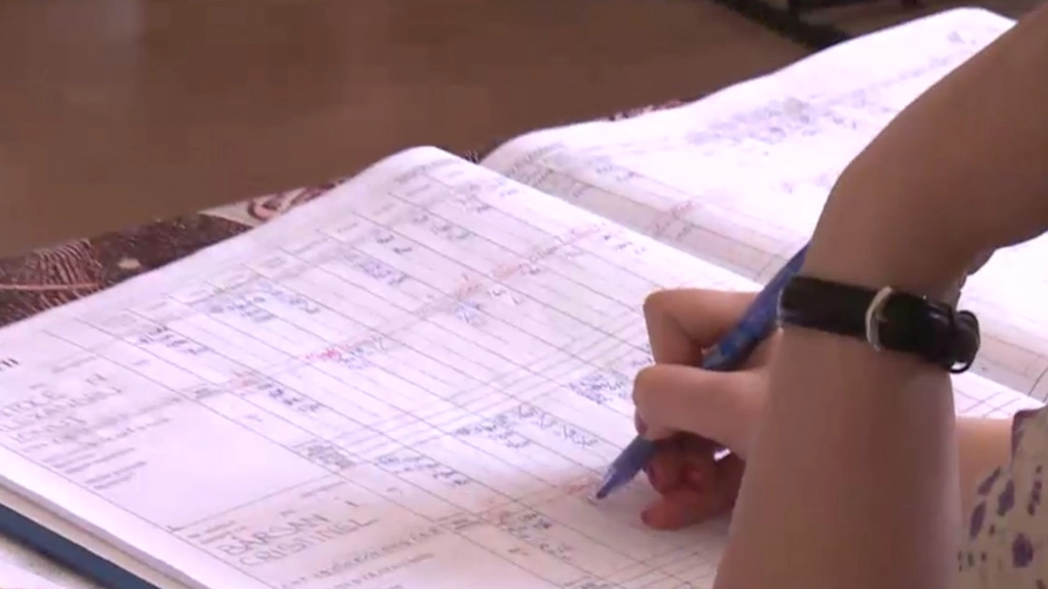 Motivul pentru care o școală a blocat accesul părinților la notele copiilor! Decizia a stârnit controverse