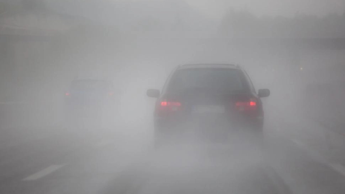 Cod galben de ceață densă în Iași și alte județe ale Moldovei