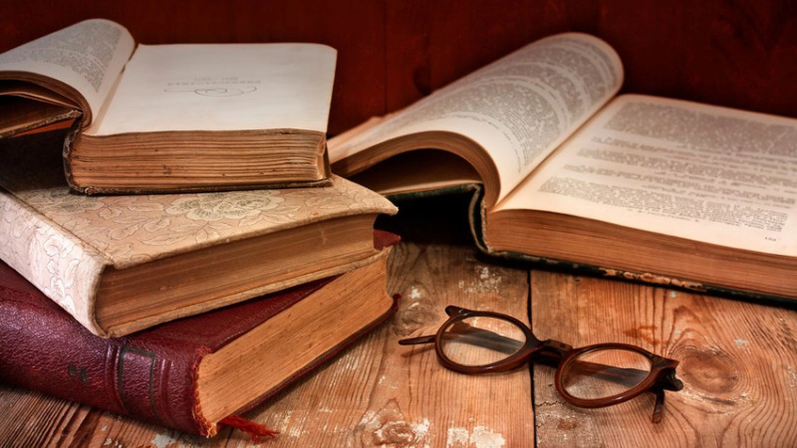 Dublă apariţie editorială la Iaşi. Ce volume vor fi lansate