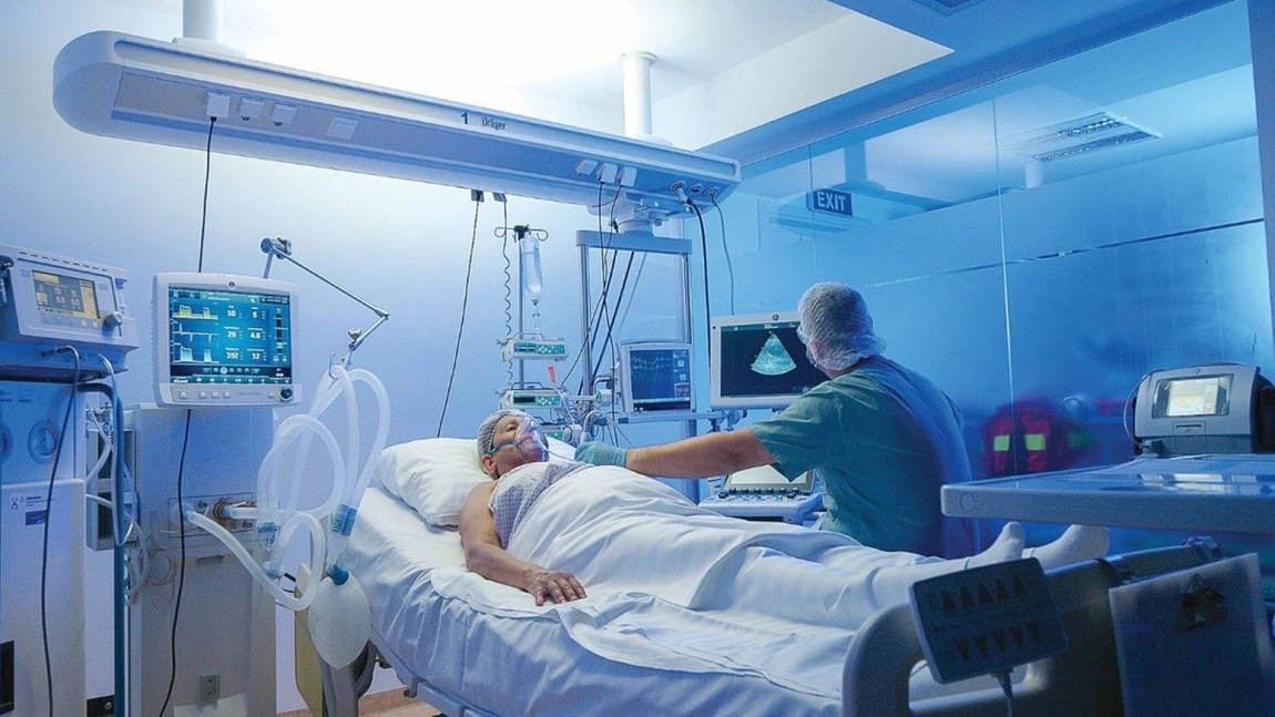 Tot mai mulți ieșeni ajung la spital din cauza infecțiilor respiratorii acute! Numărul de cazuri a crescut în ultima săptămână