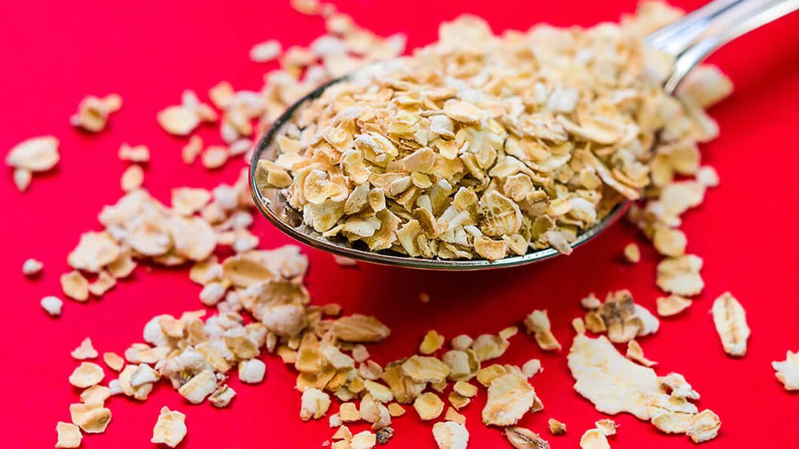 Ovăzul are gluten? Când e cazul să-l evităm