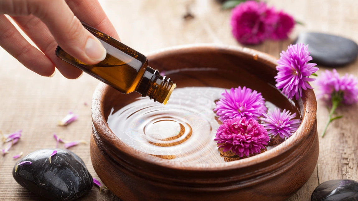 Cum să îți faci propriul parfum de cameră. Beneficiile unui produs homemade