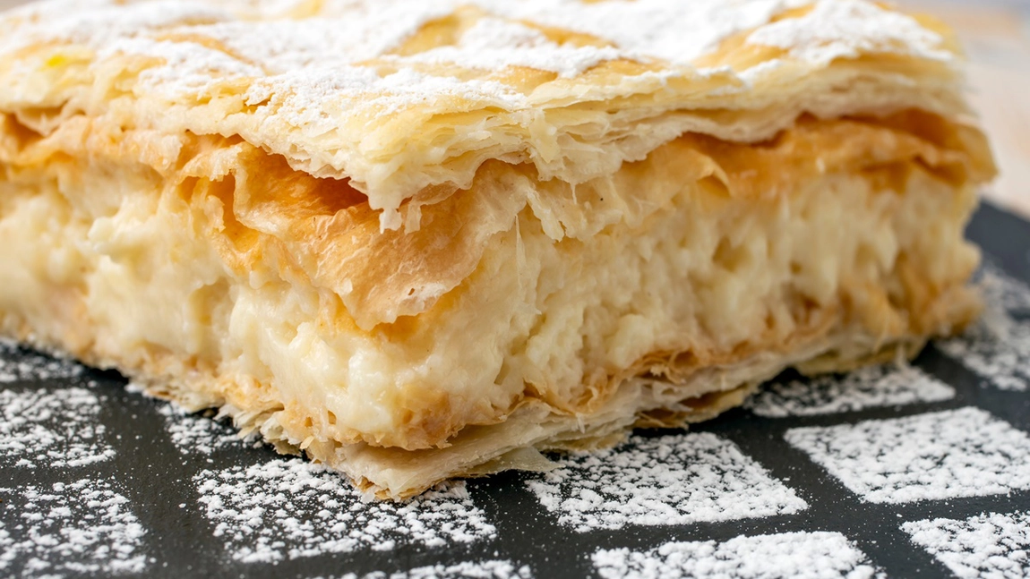 Crema pentru cremșnit, secretul din spatele celui mai irezistibil desert!