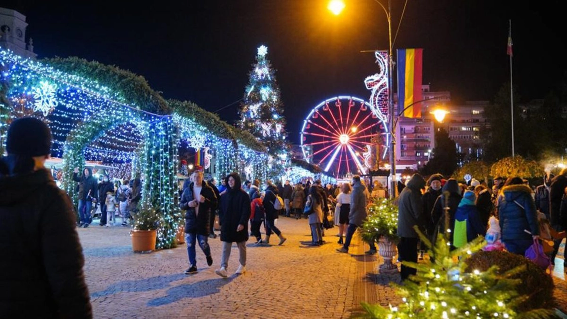 Încep pregătirile pentru sărbătorile de iarnă, la Iași. Peste 700 de brazi din Danemarca vor fi împodobiți în municipiu