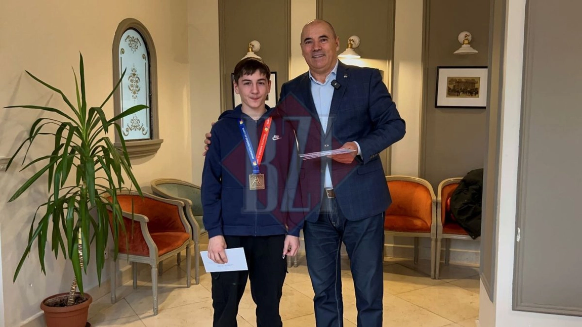 Afaceristul Vasile Pușcașu i-a premiat pe campionii de la lupte libere din Iași. Sportivii de la CSS Unirea au avut rezultate incredibile
