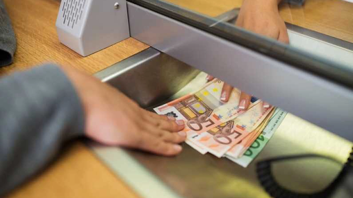 Lovitură pentru toți românii care au rate la bănci! BNR a făcut anunțul