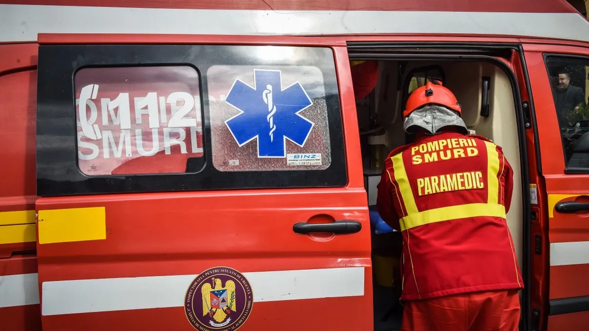Planul roșu de intervenție în Giurgiu. Accident între un microbuz de transport călători și un autoturism