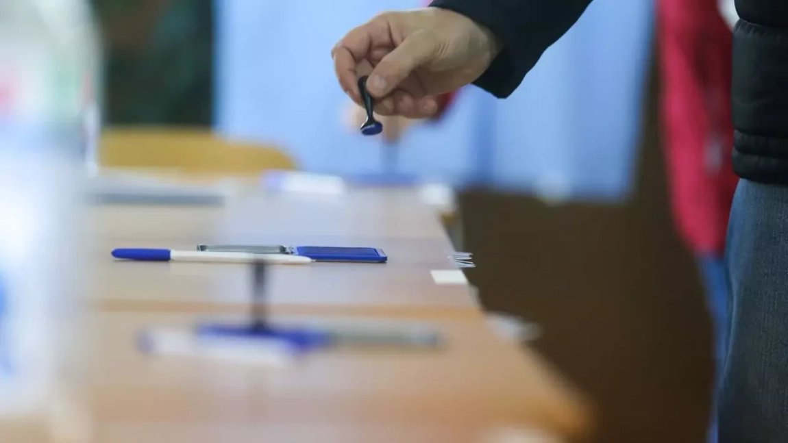 Primele rezultate oficiale la alegerile prezidențiale. Se numără voturile - UPDATE