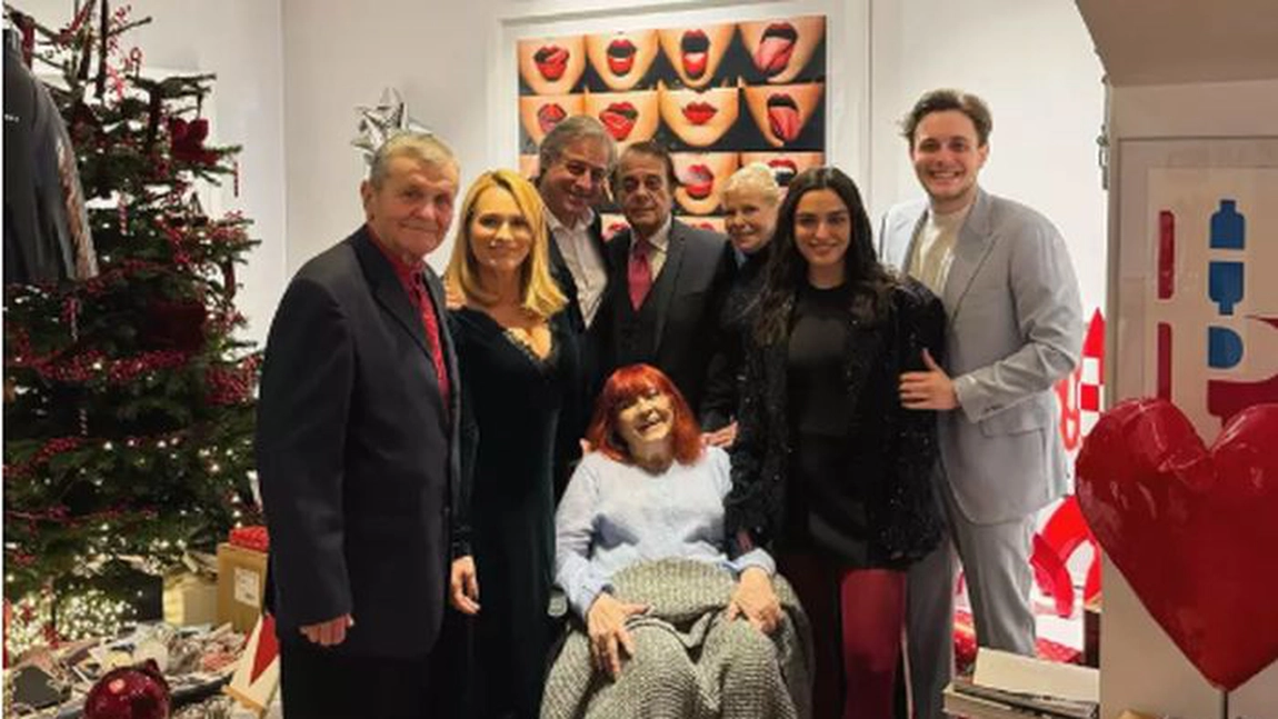 Cum a apărut Andreea Esca alături de copiii ei. Unde a fost în prima seară de Crăciun