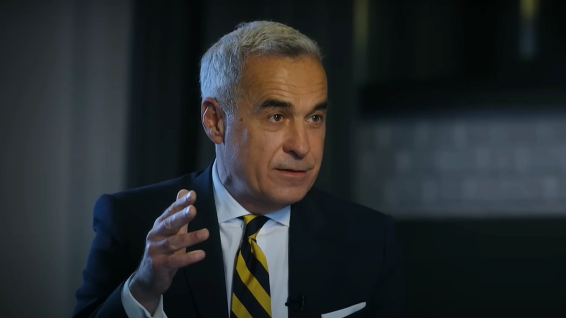 Videoclipul cu „ferma din Ciolpani” la care a fost Călin Georgescu este, de fapt, un clip dintr-un serial de acum 3 ani. „Nici măcar nu sunt filmate la Ciolpani, ci la alta bază de cai”