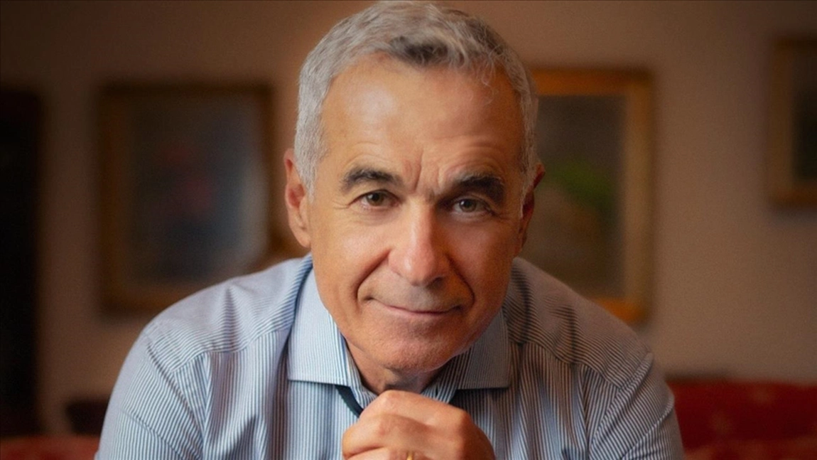 Călin Georgescu se delimitează de declarațiile unui influencer, dar și de două emisiuni de televiziune: „Aflu de la ele că eu sunt problema”