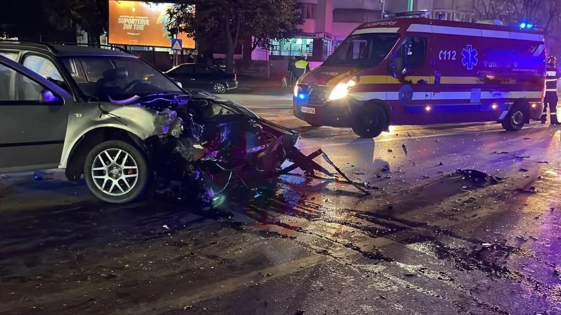 Ghinion. După o petrecere în campusul studențesc, un tânăr a provocat un accident rutier în Tudor Vladimirescu: era beat și nu avea dreptul de a conduce
