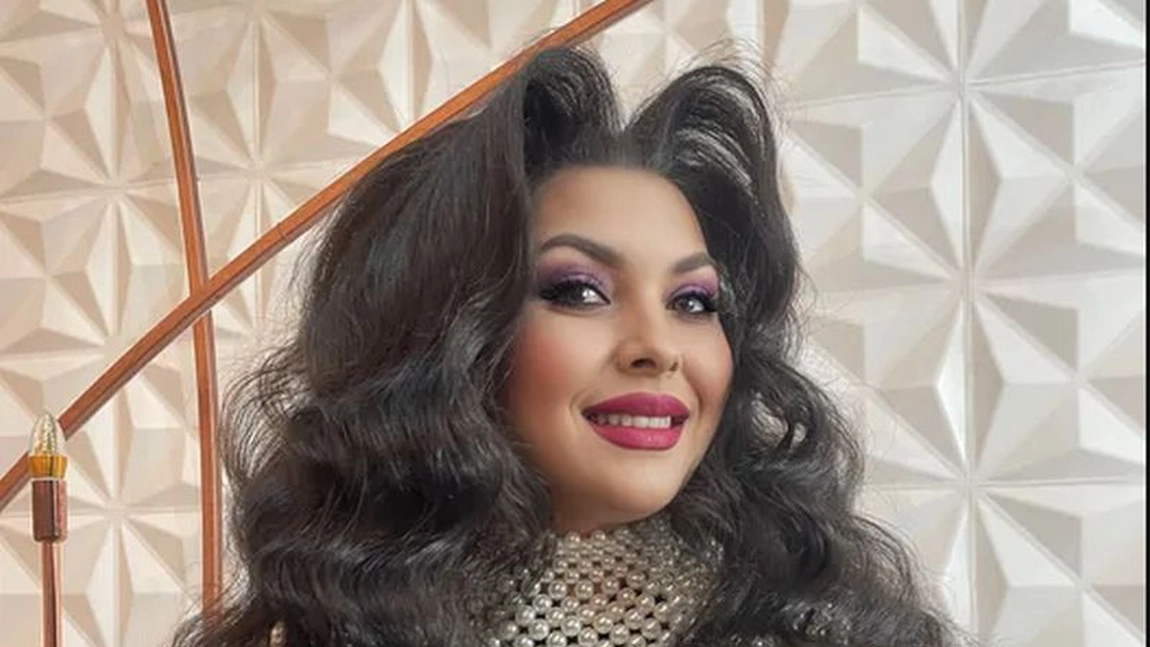 Medana Oprea a făcut senzație la Bukarest Fashion Week! Soția lui Alin Oprea, ca o regină pe podium! - FOTO