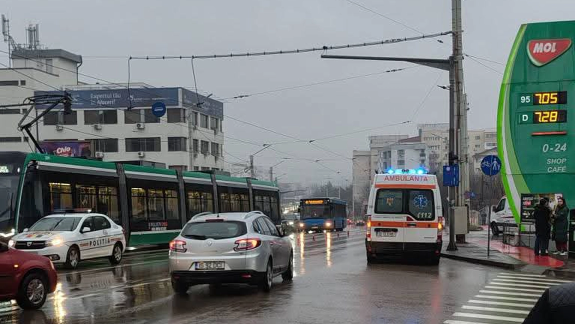 Accident rutier în zona Belvedere! Circulatia tramavaielor este blocată
