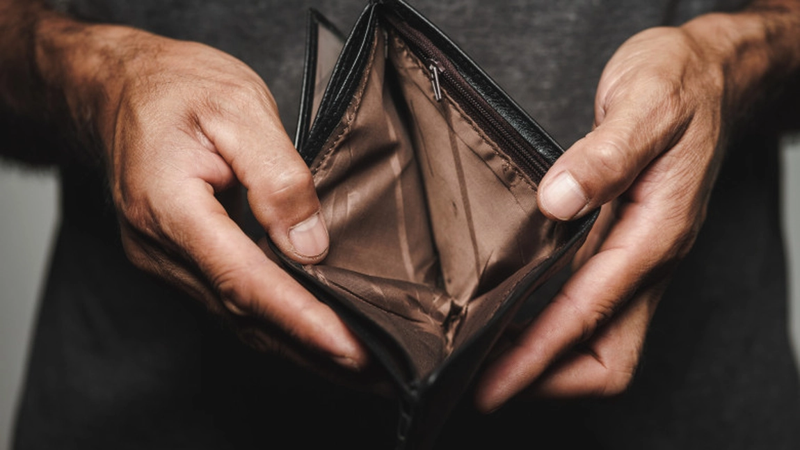 Atenție, români! Anul 2025 vine cu schimbări la salarii, pensii, alocații și ajutoare de la stat