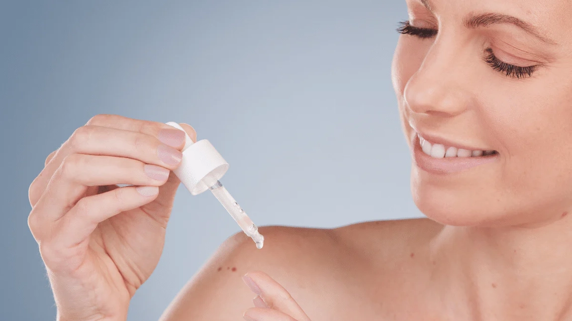 Colagen și acid hialuronic. Află cum să îți menții pielea tânără și sănătoasă
