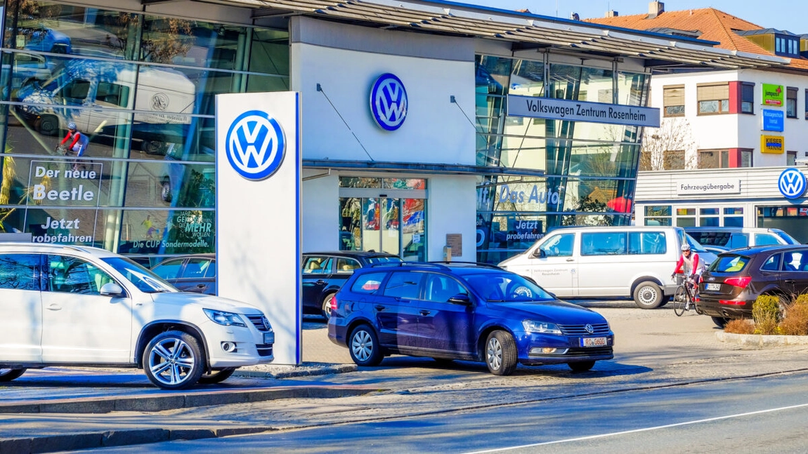 Fabricile Volkswagen nu se vor mai închide, după ce angajații au intrat în grevă