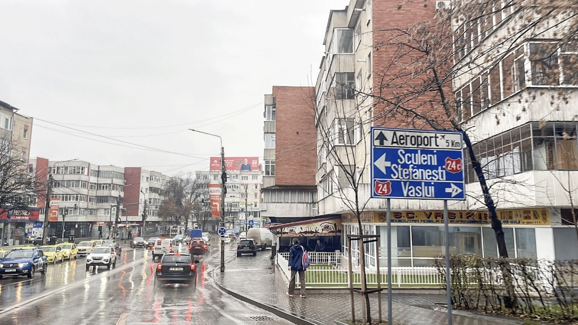 Iluminat festiv, doar în centrul Iașului. Primăria spune că nu are bani și pentru celelalte cartiere
