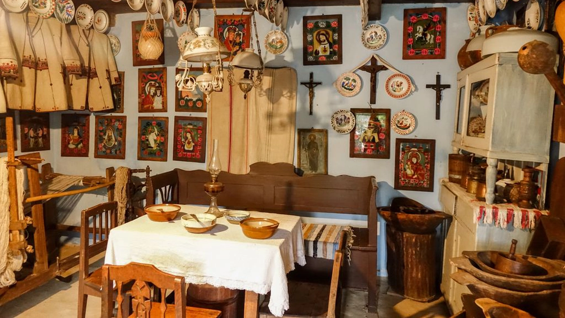 Vechiturile din casele bunicilor te pot îmbogăți! Care sunt cele mai căutate obiecte