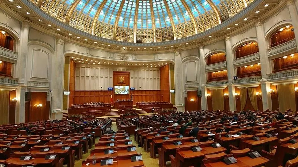 Parlamentul României își alege astăzi președinții. Ce nume sunt vehiculate pentru Senat și Camera Deputaților