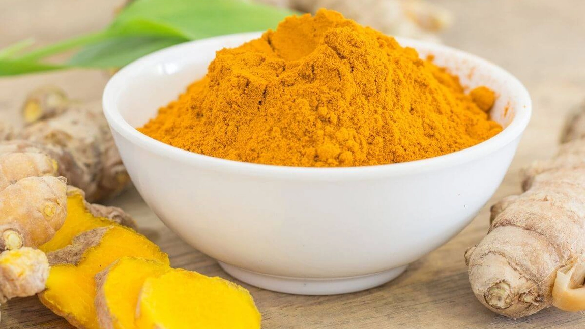 Ce să adaugi în cafea dimineața pentru un ficat sănătos! Ingredientul secret pentru o stare generală mai bună