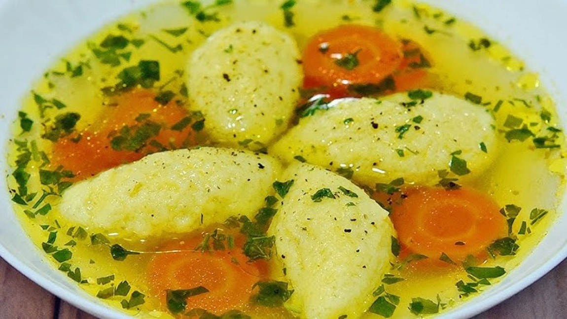 Rețetă de găluște pentru supă. O masă sățioasă și delicioasă